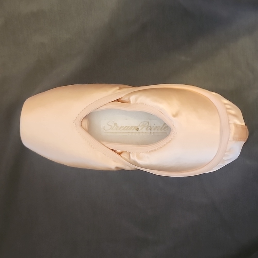 Nikolay Streampointe, size 4.5, width X, shank M
